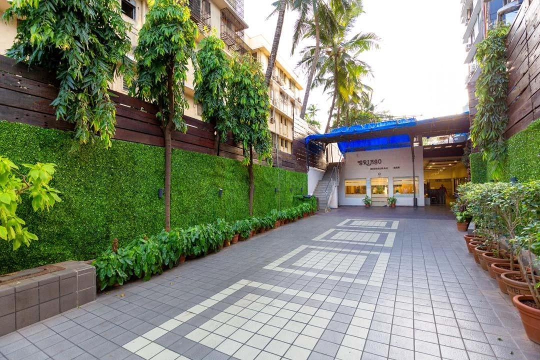 Sukh Hotel Mumbai Bagian luar foto