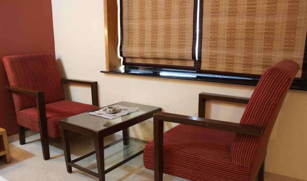 Sukh Hotel Mumbai Bagian luar foto