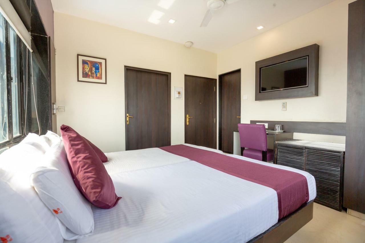 Sukh Hotel Mumbai Bagian luar foto