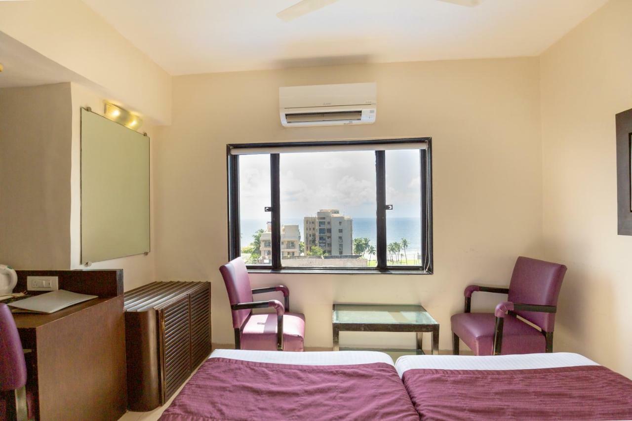 Sukh Hotel Mumbai Bagian luar foto