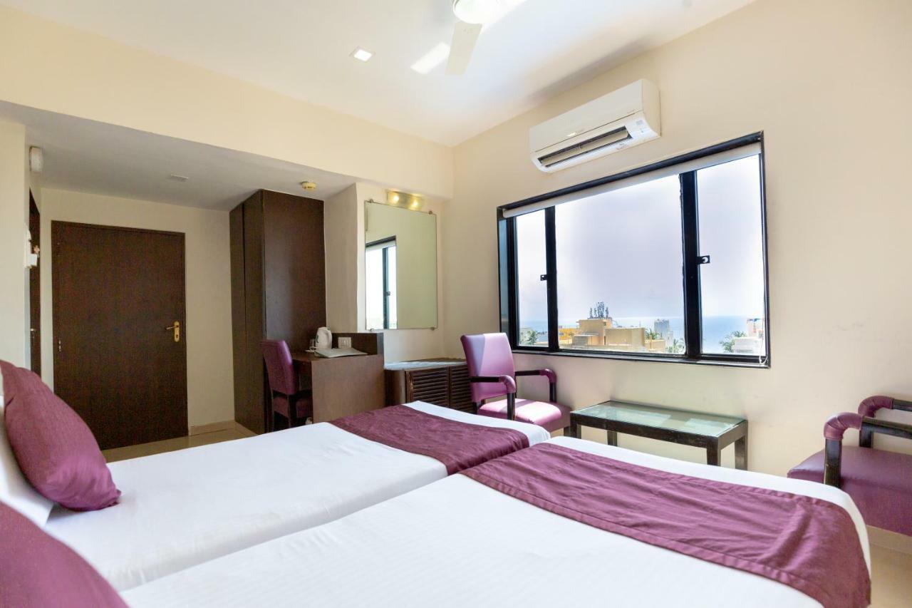 Sukh Hotel Mumbai Bagian luar foto